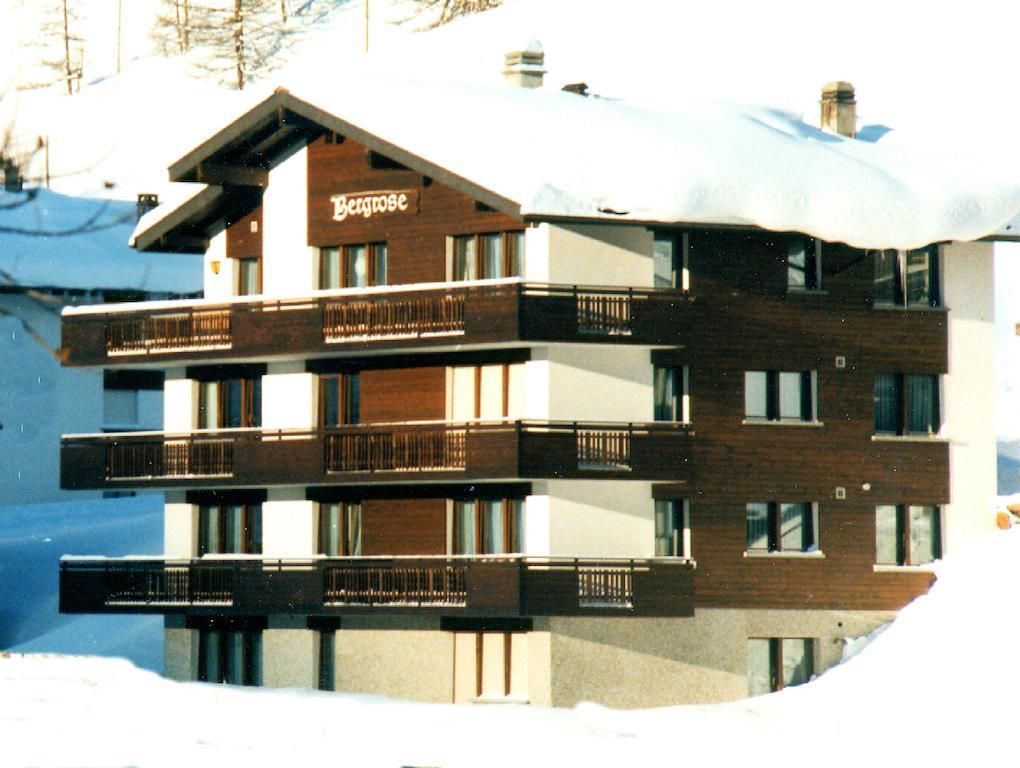 Apartments Bergrose Saas-Fee Bilik gambar